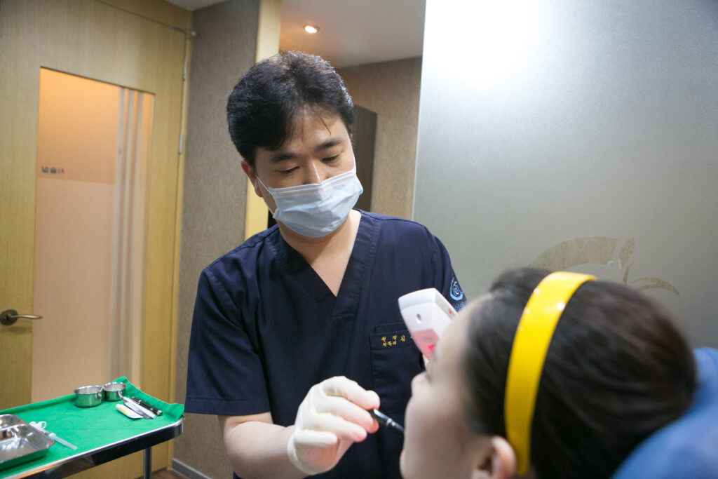 필러 시술 시 아큐베인 활용이 의미 있는 이유 2